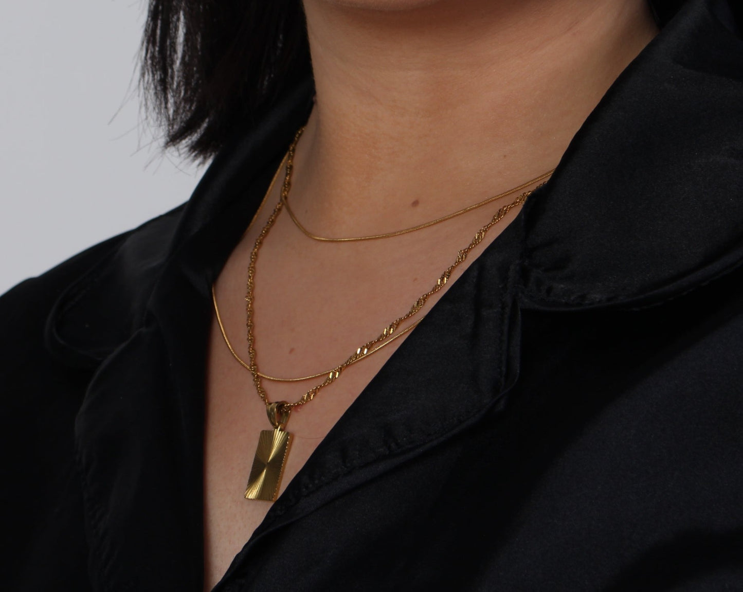 Thin Double Layered Chain