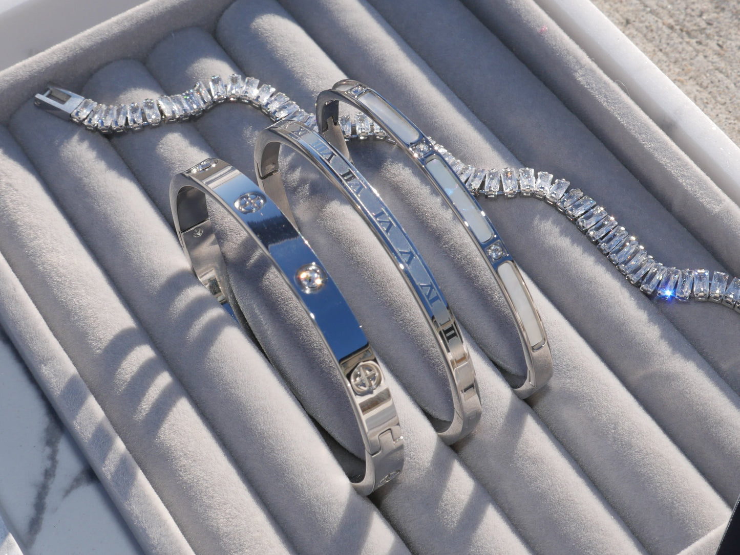 Premium Enamel Bracelet