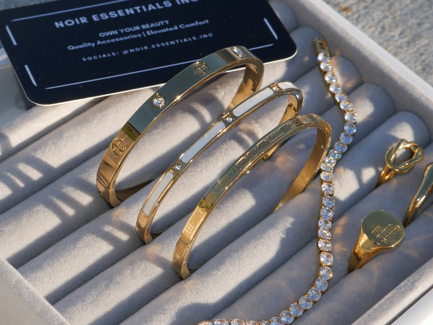 Premium Enamel Bracelet