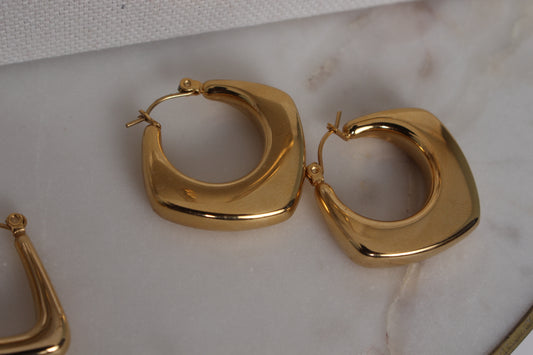 Gold Geometric Shape Earring