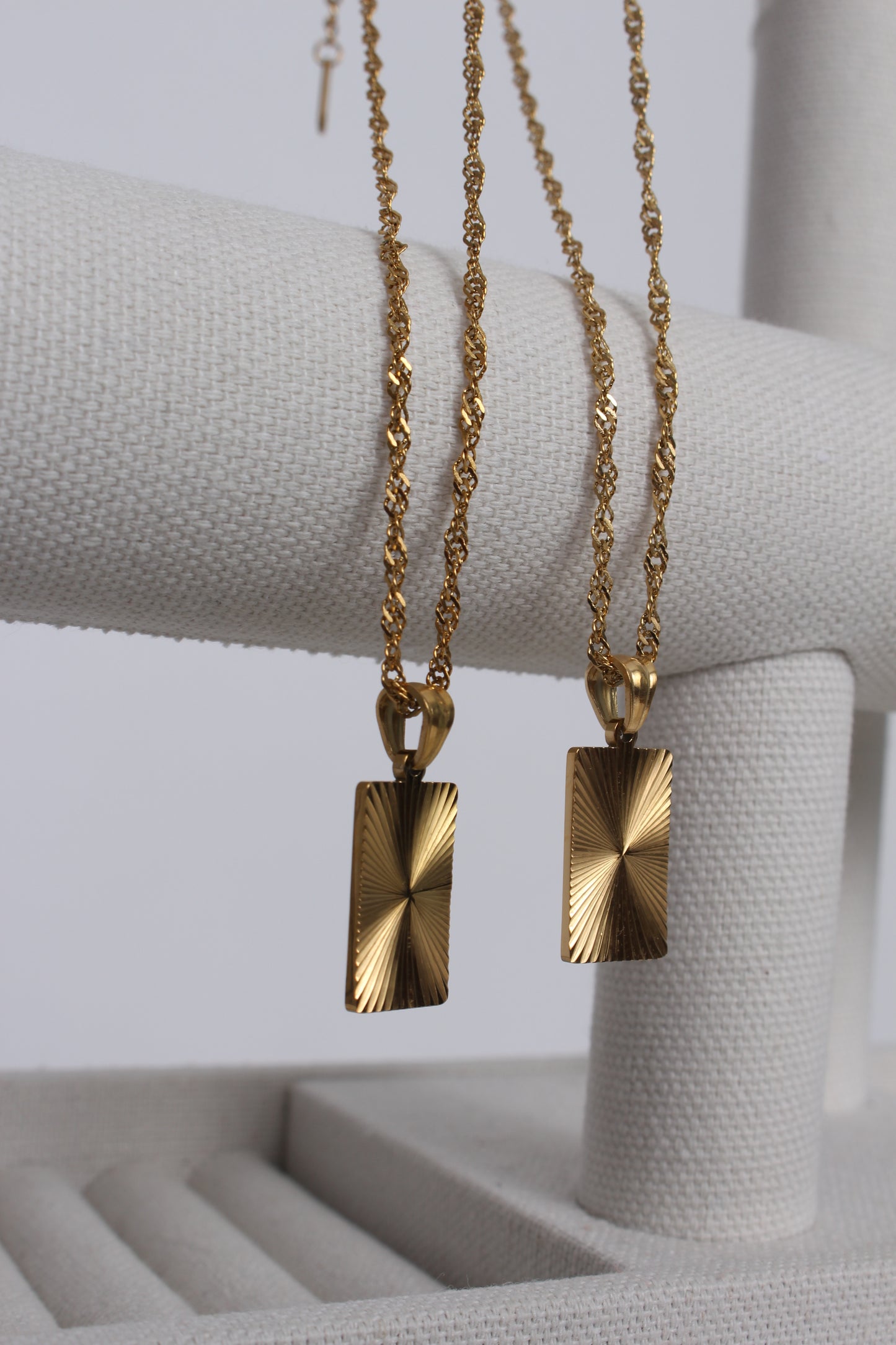 Gold Minimalist Rectangle Necklace